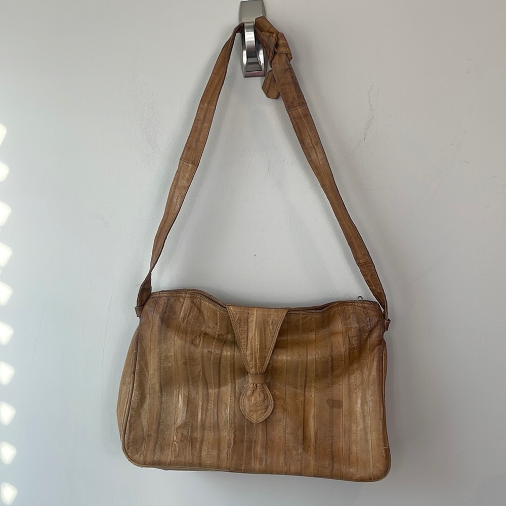 Vintage Sunco genuine eel skin purse